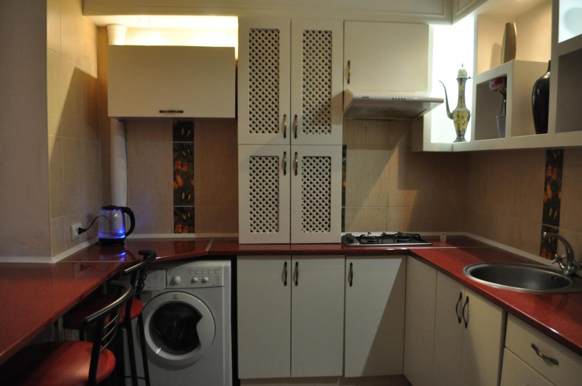 Cozy Apartments Near The Mcdonalds Kremenchuk Ngoại thất bức ảnh