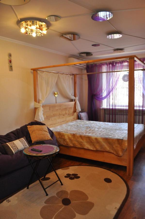 Cozy Apartments Near The Mcdonalds Kremenchuk Ngoại thất bức ảnh