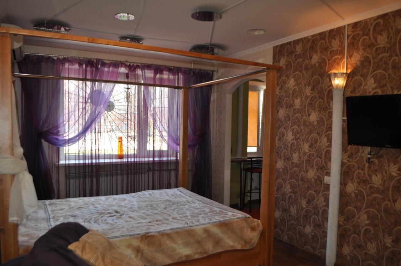 Cozy Apartments Near The Mcdonalds Kremenchuk Ngoại thất bức ảnh